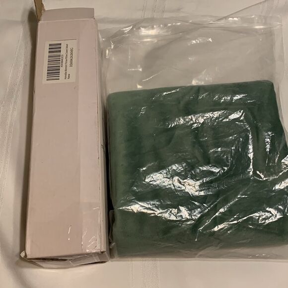 Homelike Moment Euro Pillow covers (two) 26" X 26" NEW in box - Picture 6 of 7